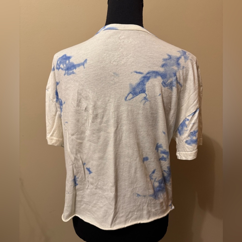 The Rolling Stones Cream Tee with Red and Blue Tongue Graphic - Picture 3 of 4